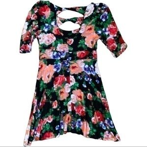 Just Ginger sizer Large dress, bright floral, scooped back with ties, soft silk